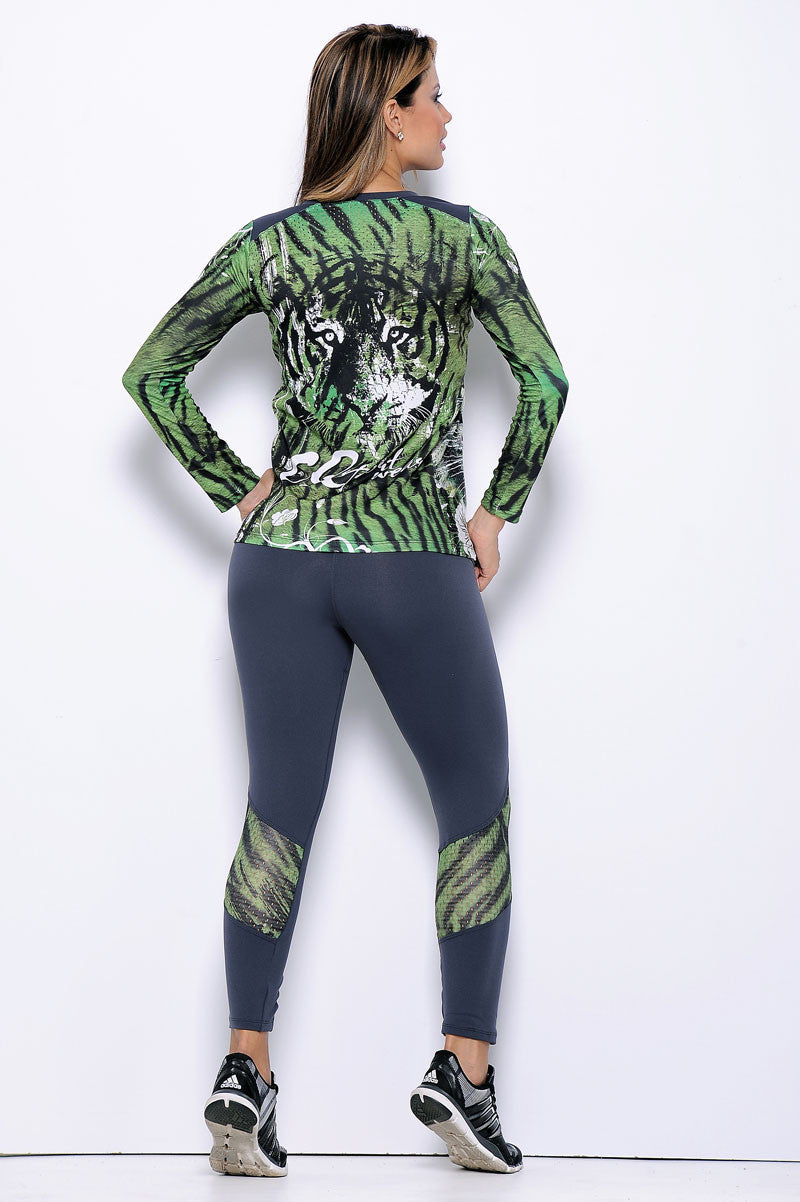 Two-piece Set (Pre-Order Ref #623-2)