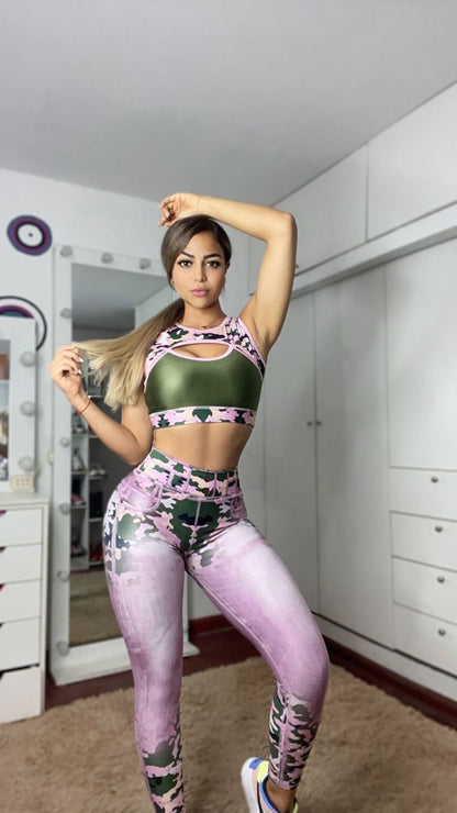 Two/Three-piece Set (Pre-Order Ref #821-1)